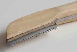 Trimmmesser mit Holzgriff handmade medium gezahnt - Bild vergr��ern 
